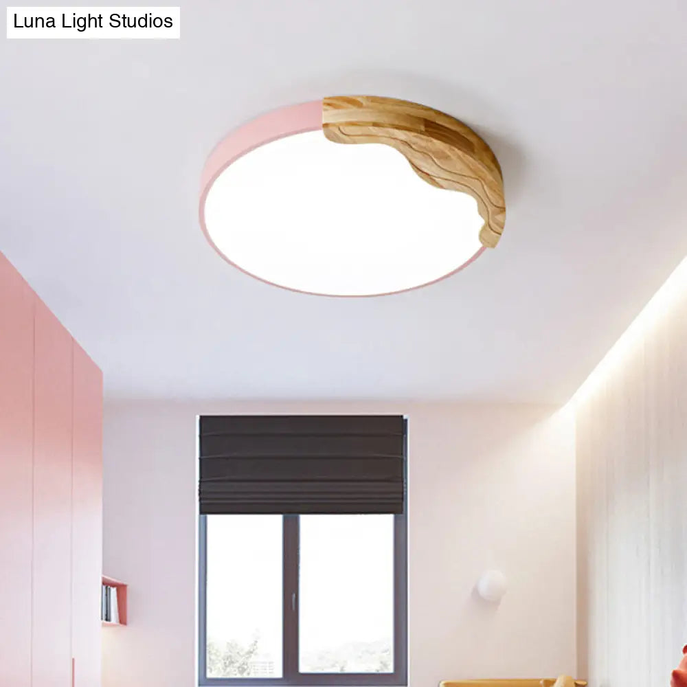 Modern Macaron Style Acrylic Led Ceiling Light With Wooden Deco - Pink Circular Flush Mount Lamp