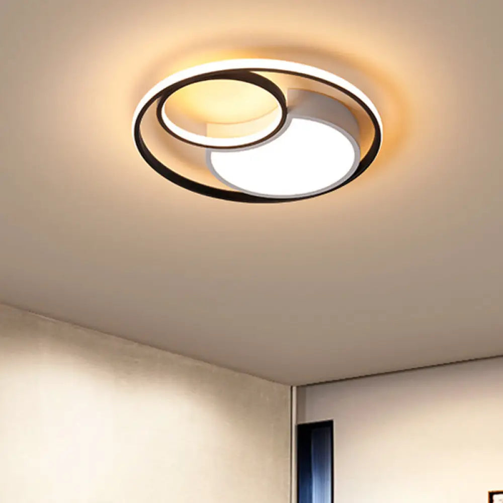 Modern Metal Circle Ceiling Light - 18’/21.5’ Wide Led Flush Lighting In Black And White –