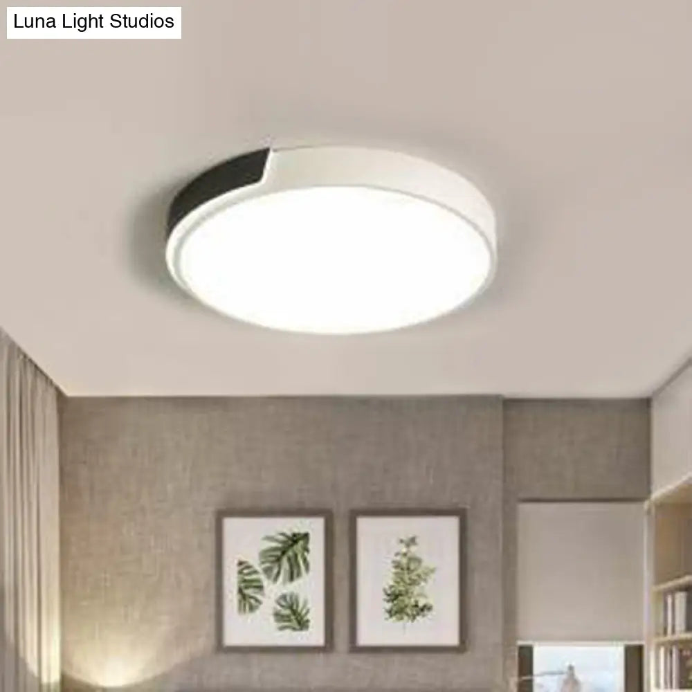 Modern Metal Geometric Led Flush Mount Ceiling Light In Black And White Black-White / Warm Round