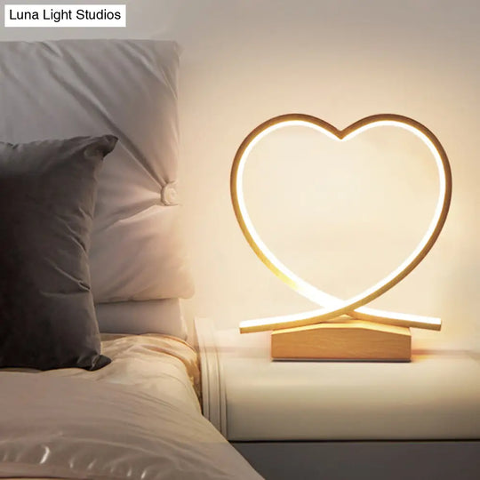 Modern Metal Heart Desk Lamp - Small Led Wood Task Light With Acrylic Shade