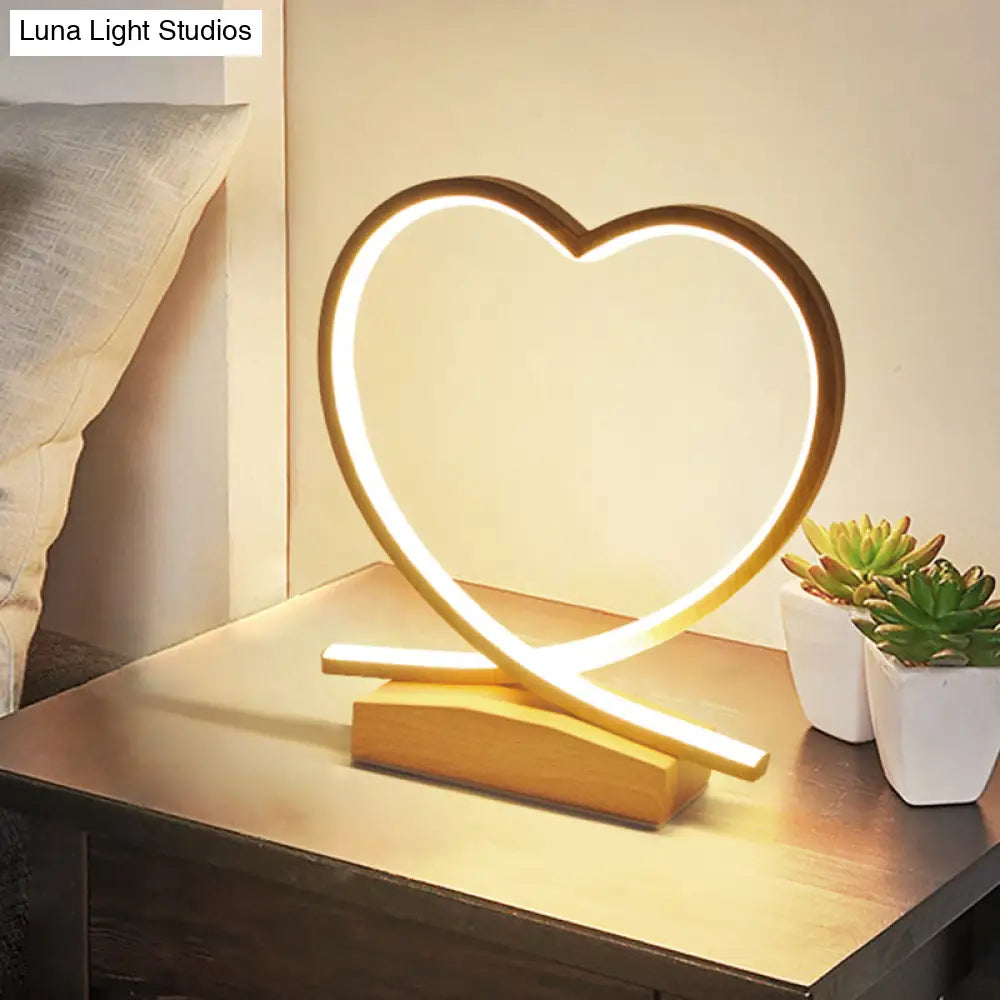 Modern Metal Heart Desk Lamp - Small Led Wood Task Light With Acrylic Shade