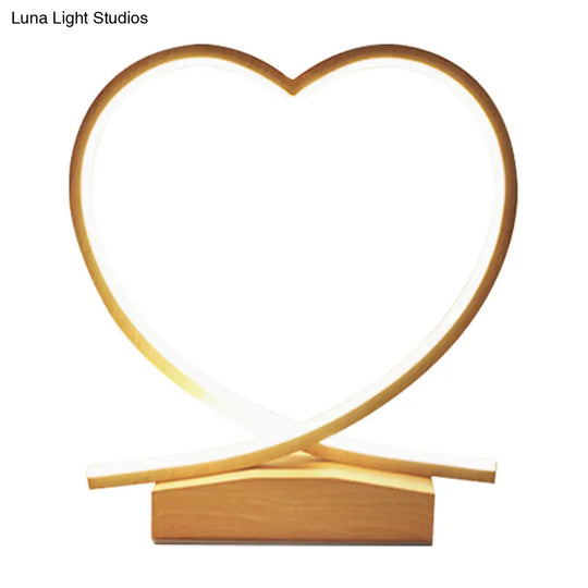 Modern Metal Heart Desk Lamp - Small Led Wood Task Light With Acrylic Shade