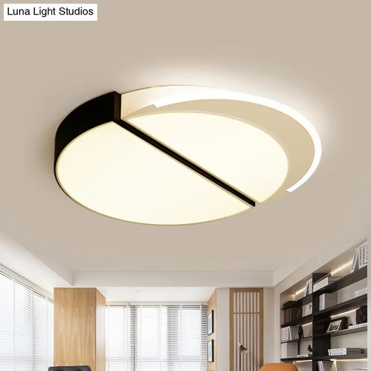 Modern Metal Led Flush Mount Ceiling Light In Black - White 16’/19.5’ Wide