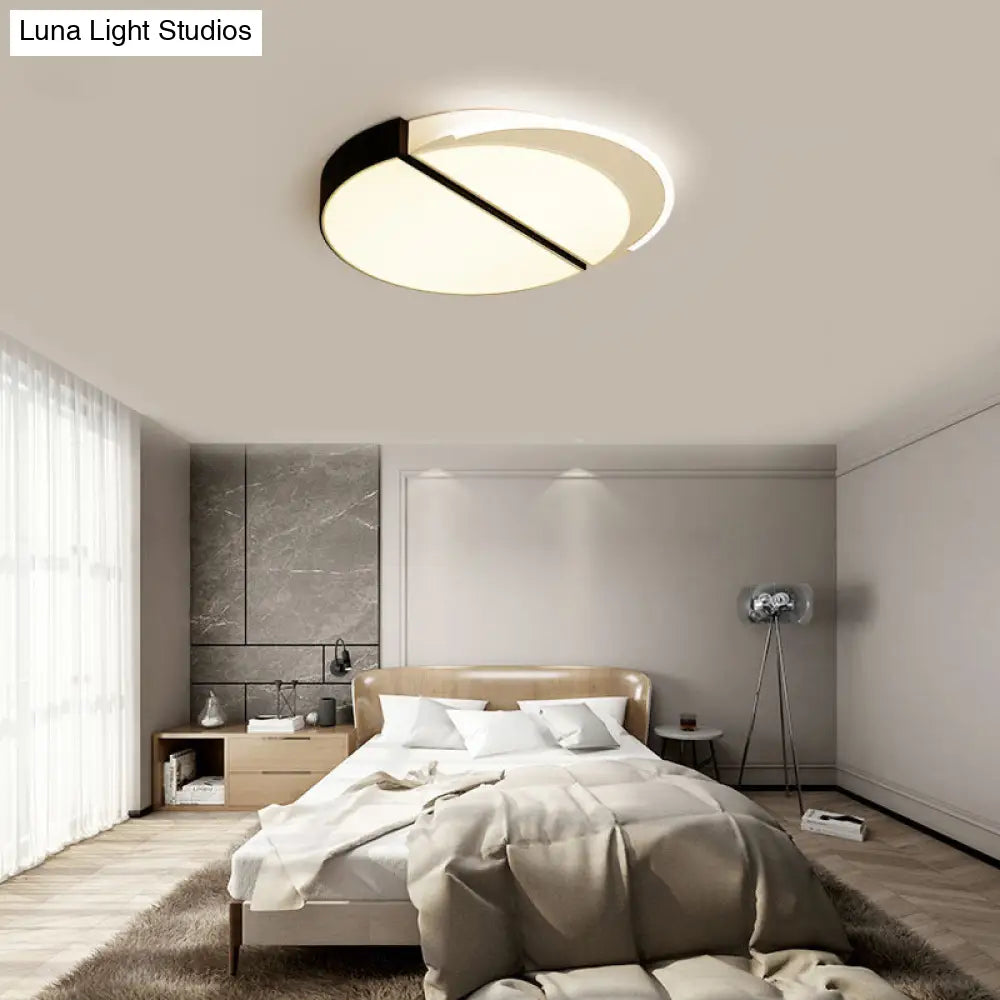 Modern Metal Led Flush Mount Ceiling Light In Black - White 16’/19.5’ Wide