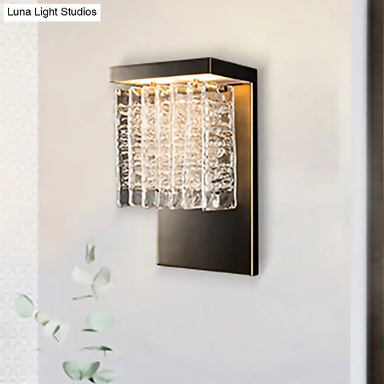 Modern Metal Led Wall Sconce With Crystal Prism Design