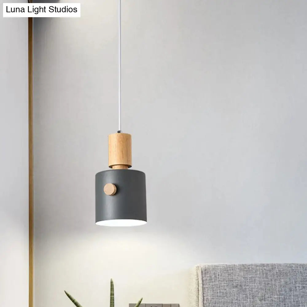 Metal Pendant Light Kit With Modern Cylinder Design For Dining Room Ceiling Suspension - Wood Grip