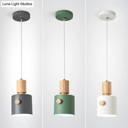 Metal Pendant Light Kit With Modern Cylinder Design For Dining Room Ceiling Suspension - Wood Grip