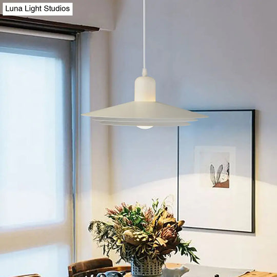 Modern Metal Pendant Light - Sleek White Suspended Fixture For Dining Room