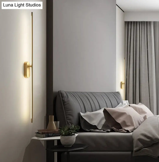 Modern Metal Wall Lamp For Bedroom & Living Room - Linear Strip Lighting