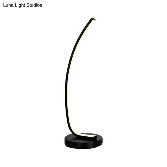 Modern Metallic Led Table Lamp In Black/White For Study Room