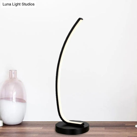 Modern Metallic Led Table Lamp In Black/White For Study Room