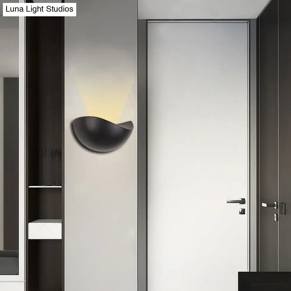 Modern Metallic Wall Washer Light - Led Black/White Sconce For Bedside With Warm/White Lighting