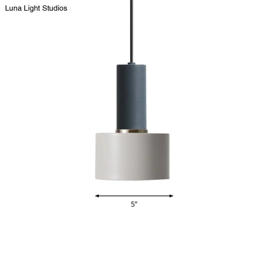 Modern Mini Pendant Light – Sleek Metallic Ceiling Hanging Single