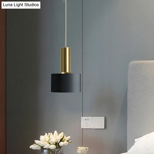 Modern Mini Pendant Light – Sleek Metallic Ceiling Hanging Single