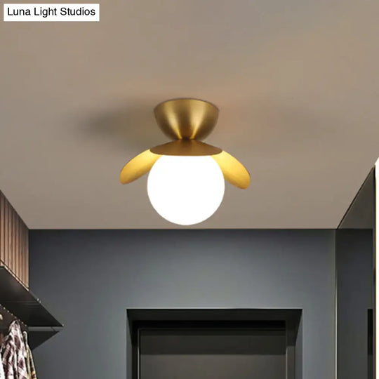 Modern Petal Ceiling Mounted Brass Led Flushmount Light Fixture