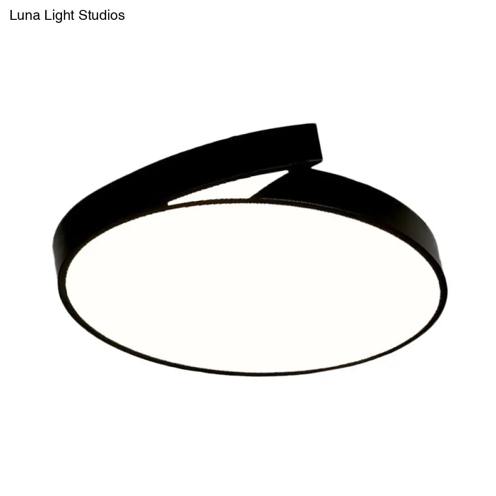 Modern Round Flush-Mount Ceiling Light - Black/White 18/21.5 Led Acrylic Flushmount With Fin Detail