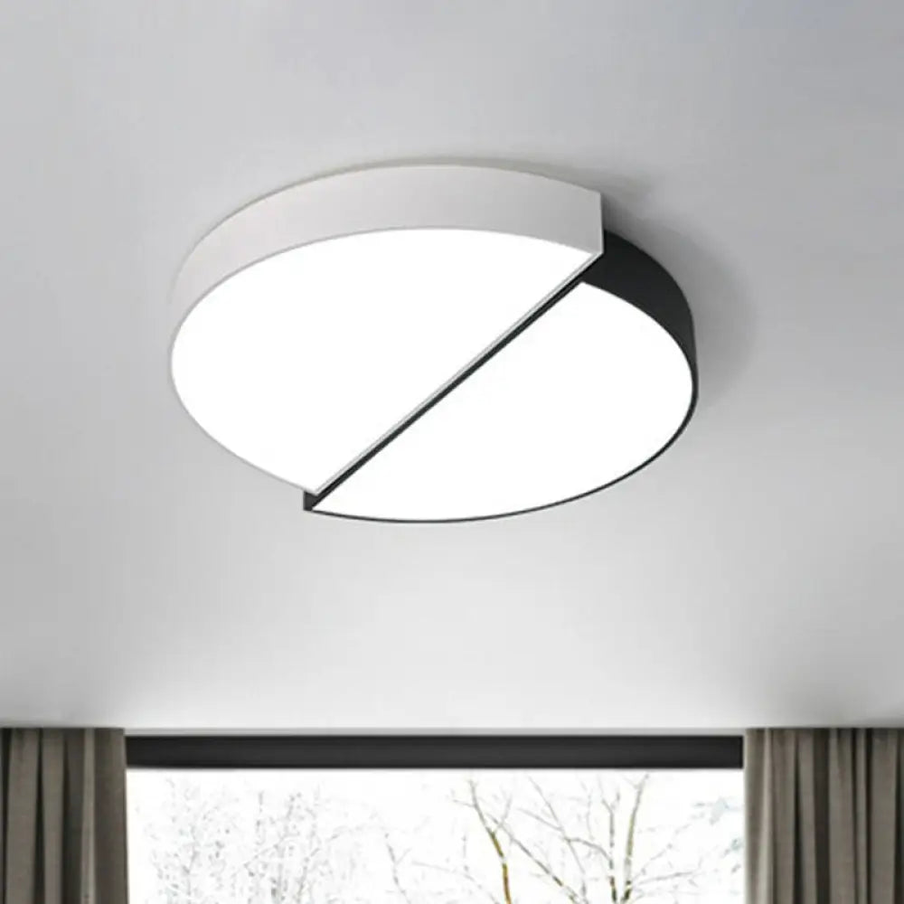 Modern Round Led Flush Mount Lighting With Minimalist Black And White Acrylic Design Black-White /