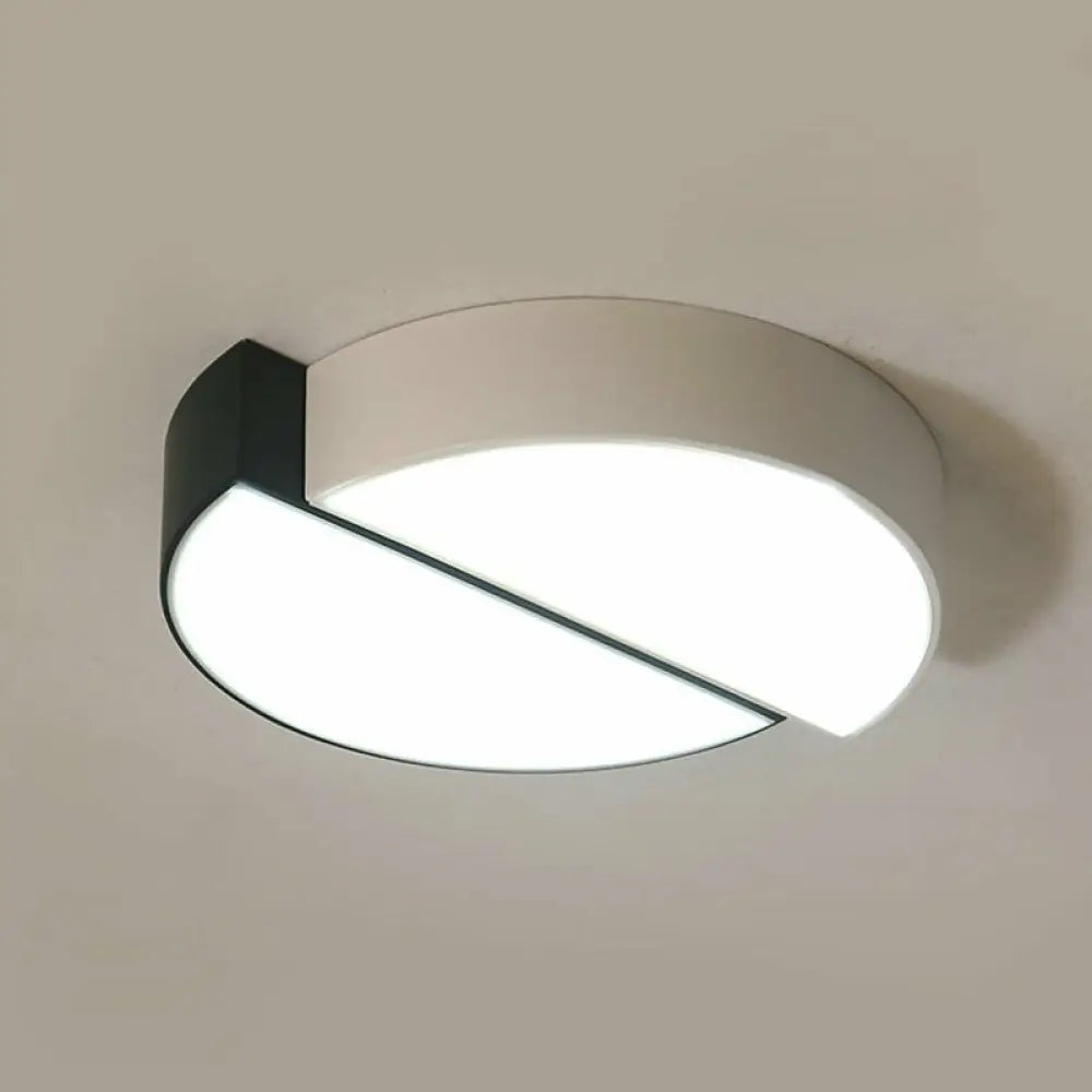 Modern Round Led Flush Mount Lighting With Minimalist Black And White Acrylic Design Black-White /