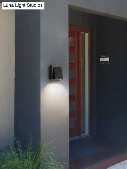 Modern Simple Creative Outdoor Waterproof Wall Lamp Led Courtyard Lamps Gate Terrace Balcony Garden