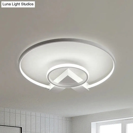 Modern Single Light White/Gold Flushmount Ceiling Fixture With Acrylic Panels White / Natural