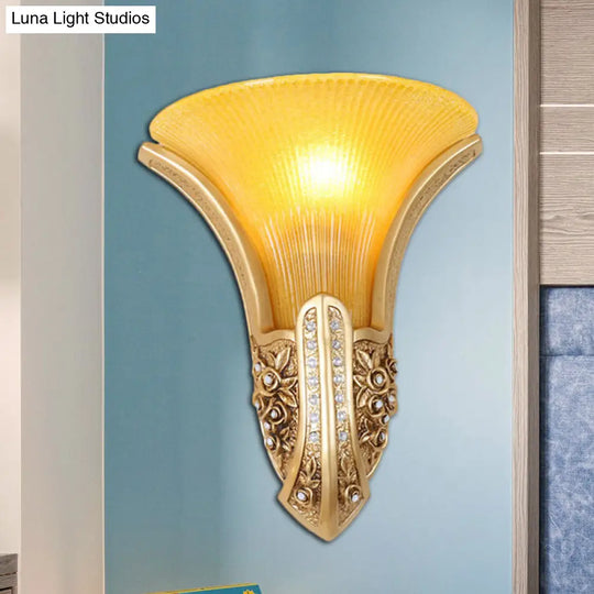 Modern Style Yellow Glass Floral Sconce Wall Mount Light In Gold 1 Head Corridor Lighting Fixture