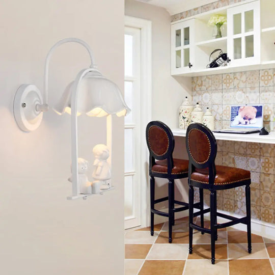 Modern Stylish White Metal Wall Lamp With 1 Light For Little Kids Kitchen Décor / B