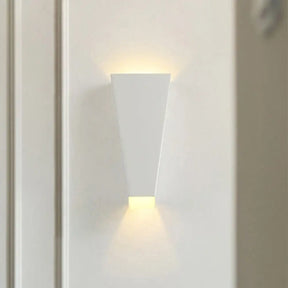 Modern Trapezoid Wall Washer Led Bedside Lamp In Black/White White / Warm