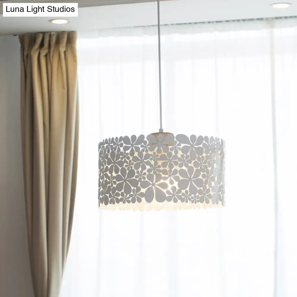 Modern White Cutout Petals Pendant Lamp For Dining Room