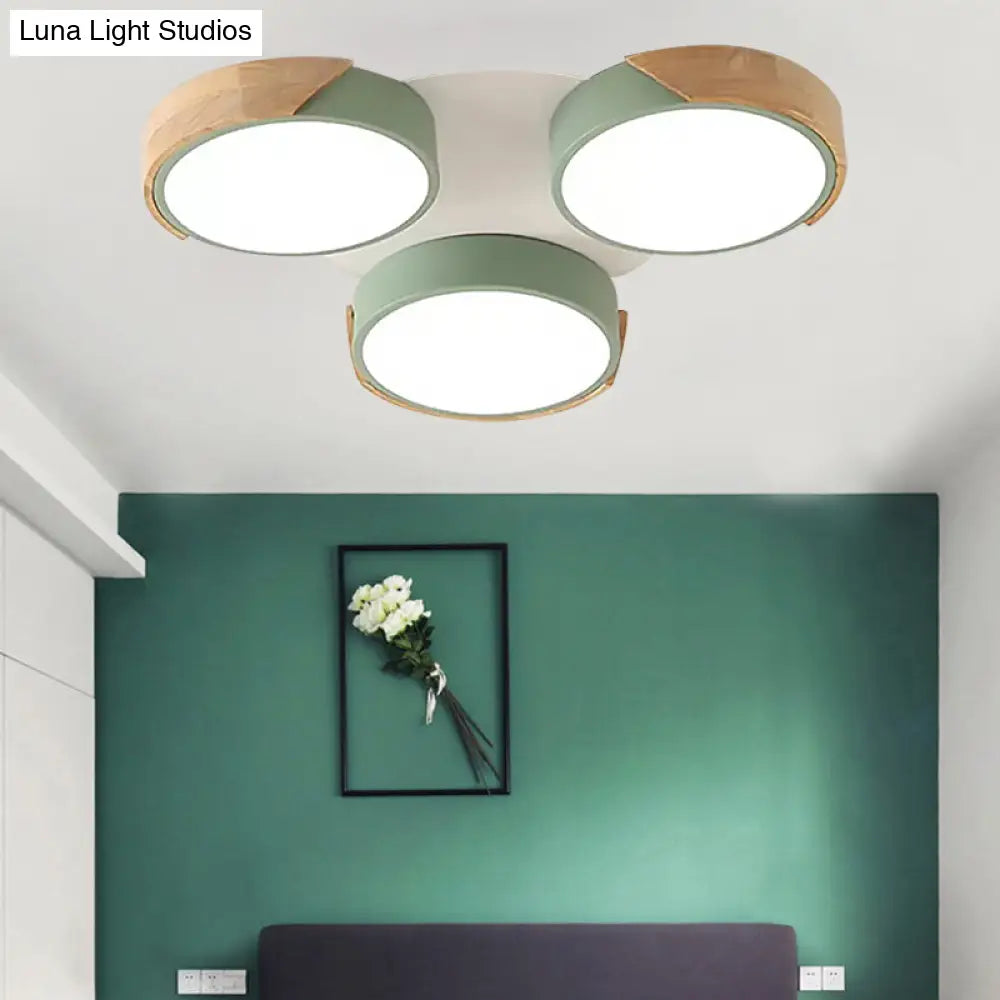 Modern White/Green Round Flush Ceiling Light With Stylish Metal Finish - 3/7 Heads Lamp For Living