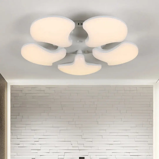 Modern White Led Ceiling Mounted Fixture With 3/5 Heads Shell Acrylic Shade - 23.5’/27.5’ Wide