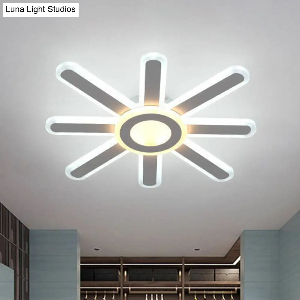 Modern White Led Sun Shaped Acrylic Flush Mount Light For Bedroom Ceiling /