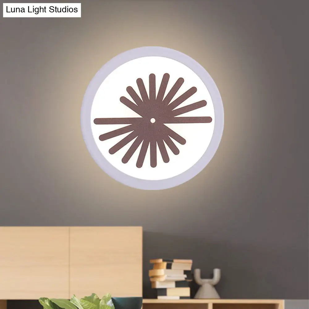 Modern White Led Wall Sconce With Sector/Leaf Pattern & Warm/White Light