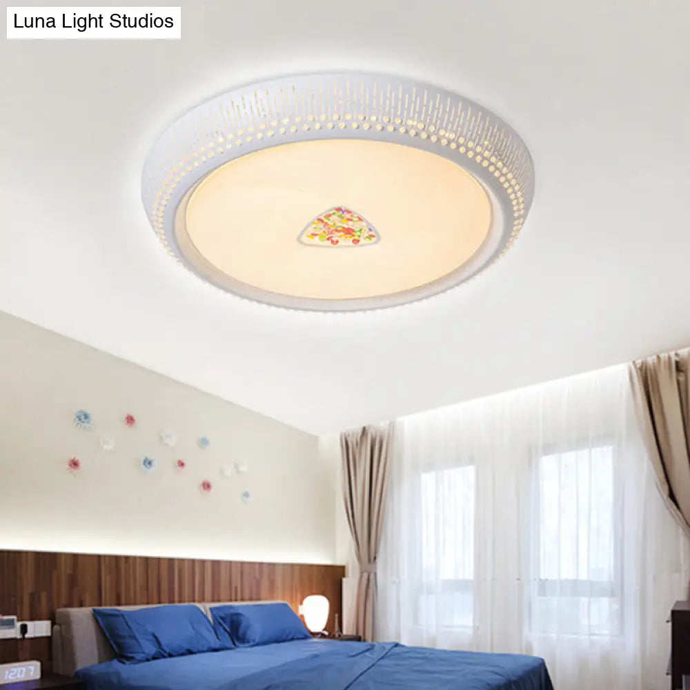 Modernist Led Metal Ceiling Lamp For Bedroom - White Drum Flush Light Fixture 23’/31’ Wide