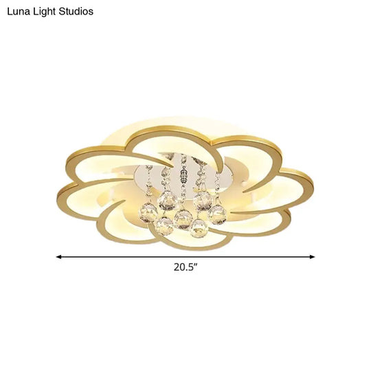 Modernist Petal Flush Ceiling Light In Gold With Led Warm/White - Available 20.5’/27’ Sizes