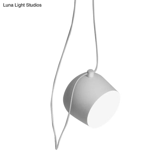 Monochrome Metal Pendant Light - Modern Suspension Lighting For Living Room