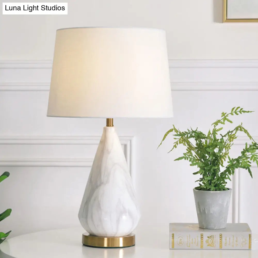 Natalie - Minimalist Table Lamp