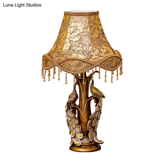 Traditional 1-Light Bedside Night Lamp With Scalloped Rose Print Fabric Peacock Decoration - Gold