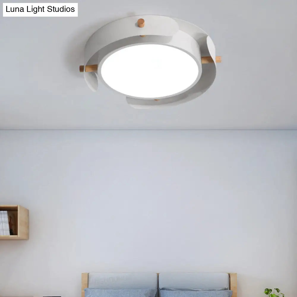 Nordic Acrylic Led Flush Mount Ceiling Light Fixture In White/Distressed White - 16/19.5 Dia
