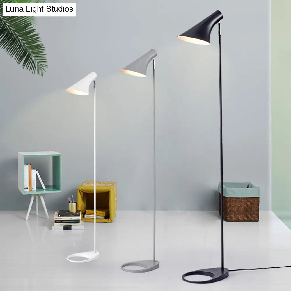 Nordic Flared Reading Floor Lamp With Pivot Joint For Living Room Décor