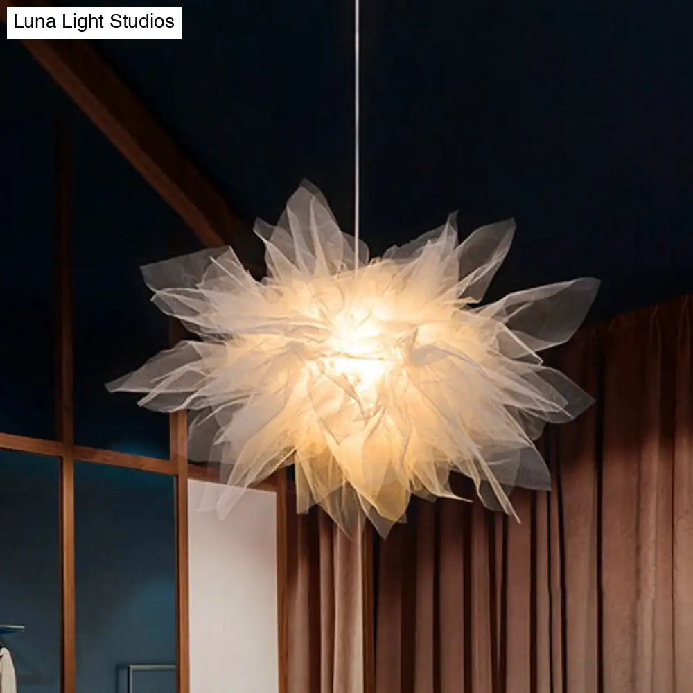 Nordic Floral Tulle Pendant Light Fixture - Stylish 1-Light Lamp For Living Room