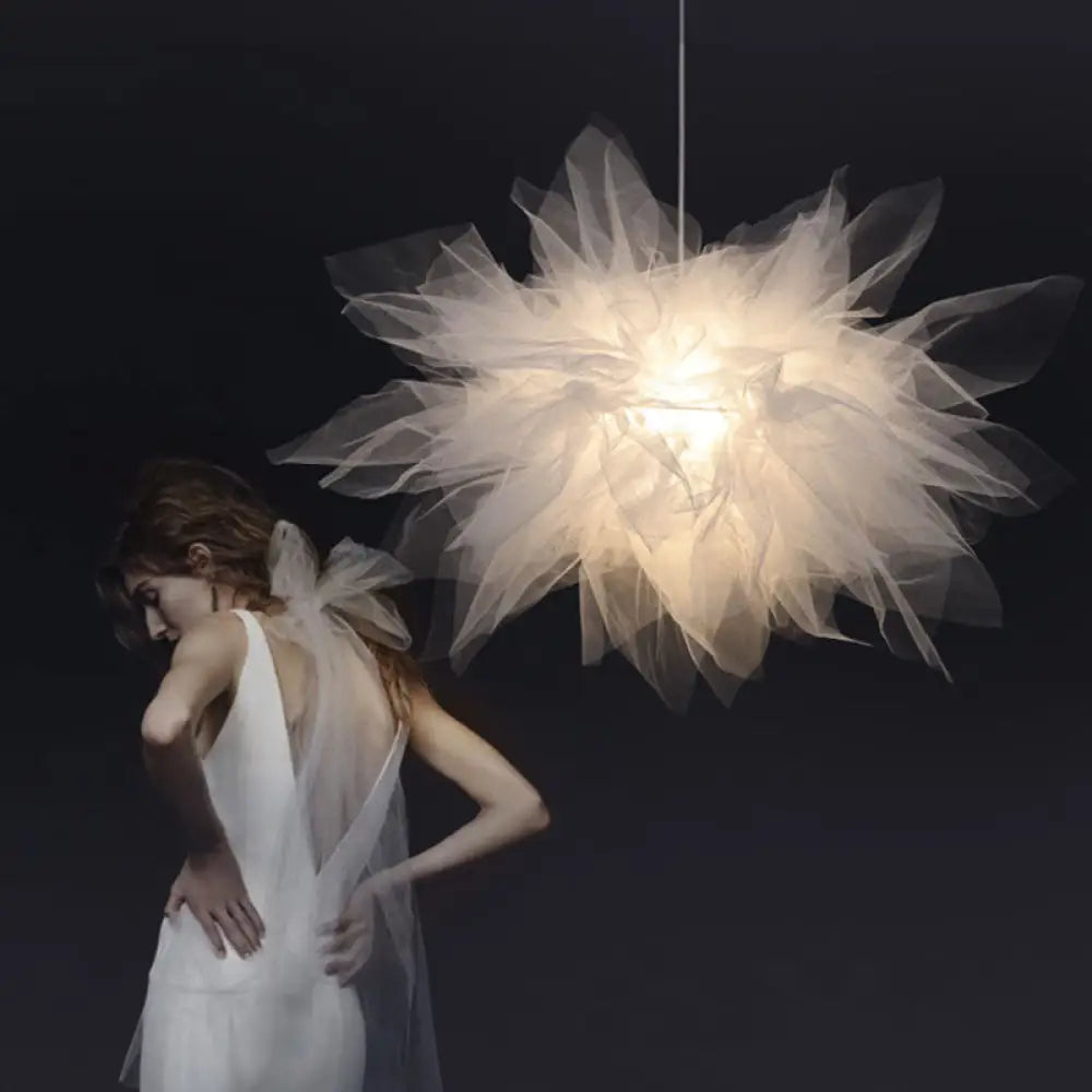 Nordic Floral Tulle Pendant Light Fixture - Stylish 1-Light Lamp For Living Room White / 18’