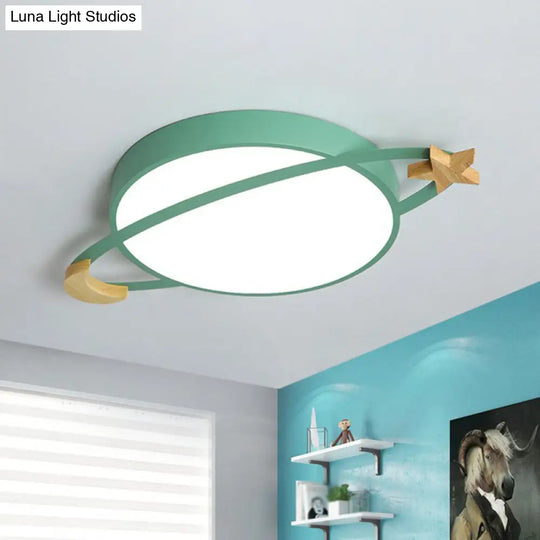 Nordic Flush Light With Celestial Wooden Accents - Perfect For Bedrooms Green / Small White