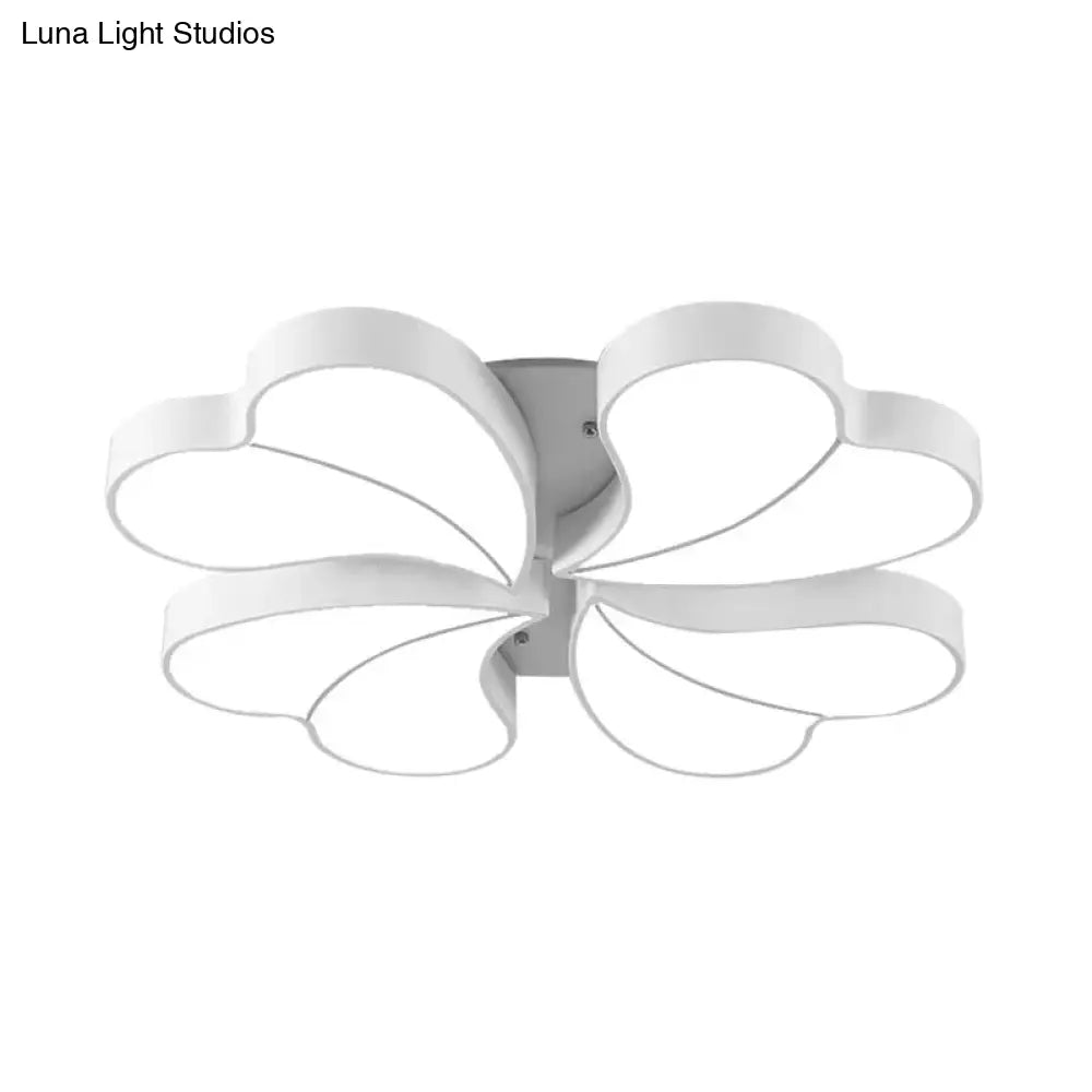 Nordic Four-Leaf Clover Flushmount Acrylic Led Bedroom Ceiling Light In White With/Without Remote