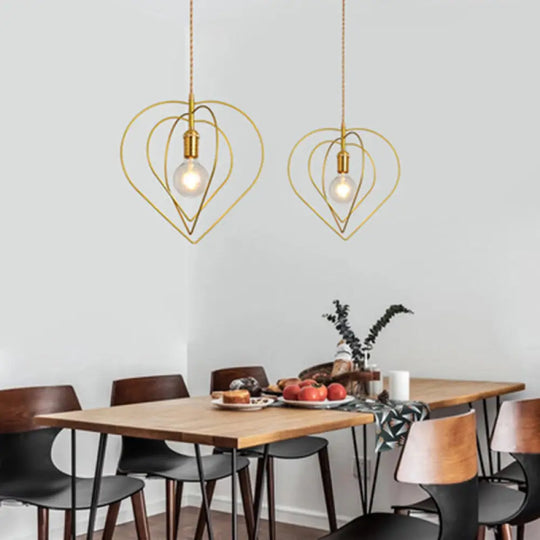 Nordic Gold 1-Light Pendant Ceiling Lamp With Metal Suspension / Loving Heart