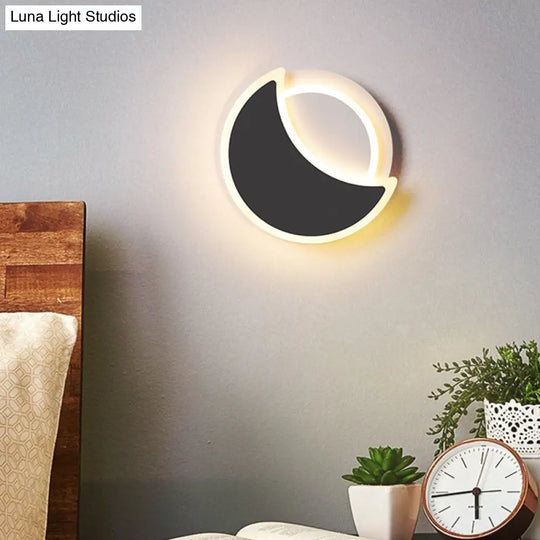 Nordic Led Acrylic Eclipse Wall Sconce In Warm/White Light - Bedroom Lighting