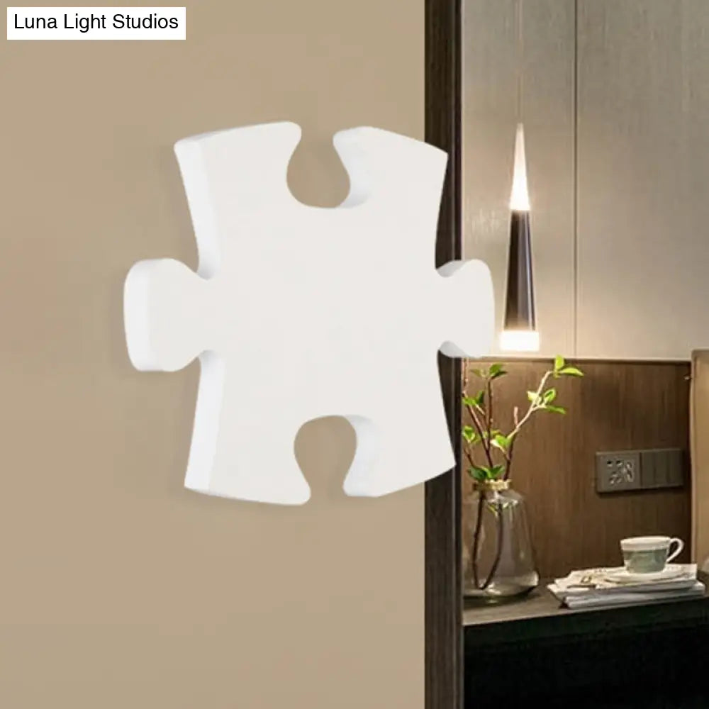 Nordic Led Acrylic Jigsaw Puzzle Wall Sconce In White/Black For Living Room - White/Warm Light