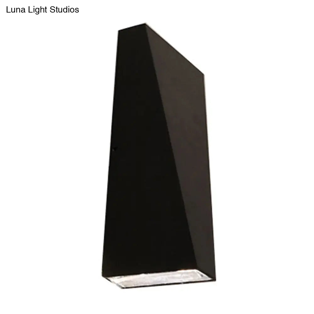 Nordic Led Flush Wall Sconce Black/White Triangular Lamp