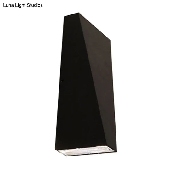 Nordic Led Flush Wall Sconce Black/White Triangular Lamp