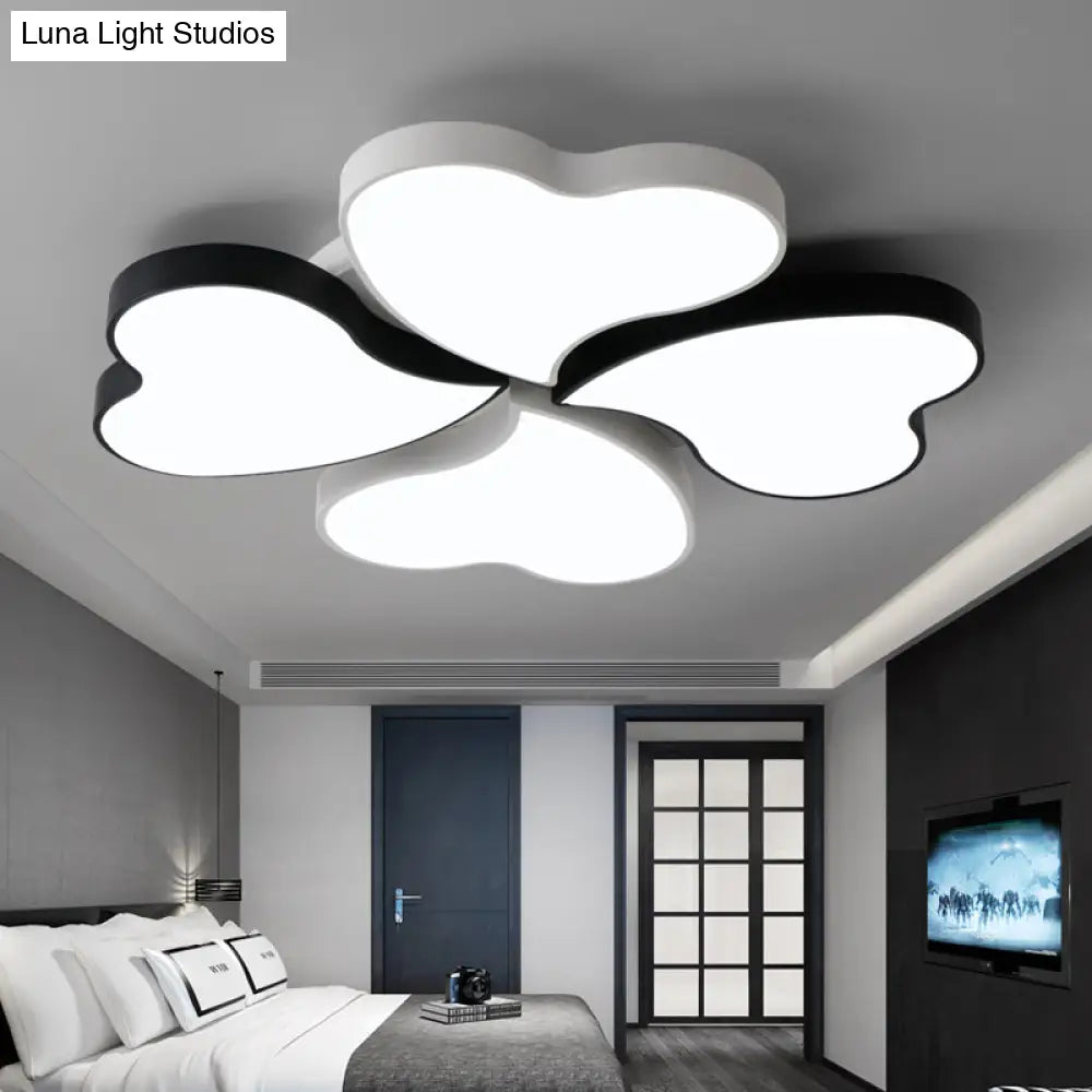 Nordic Led Metal Clover Shaped Flush Mount Lighting For Bedroom In Black-White Ceiling Light