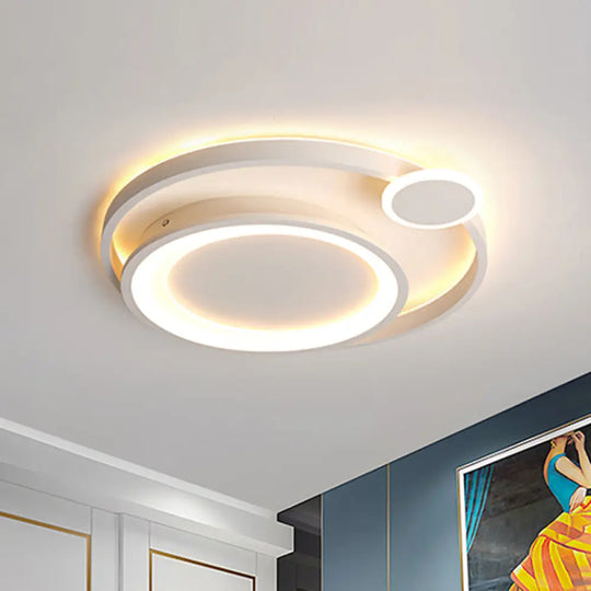 Nordic Metal Ceiling Mounted Led Flush Mount Light In Black/White With Wide Orbit Design -